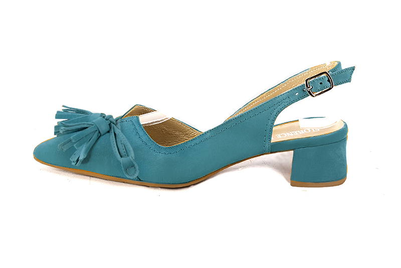 French elegance and refinement for these peacock blue dress slingback shoes, with a knot, 
                available in many subtle leather and colour combinations. "The pretty French" spirit of this beautiful pump will accompany your steps nicely and comfortably.
To be personalized or not, with your materials and colors.  
                Matching clutches for parties, ceremonies and weddings.   
                You can customize these shoes to perfectly match your tastes or needs, and have a unique model.  
                Choice of leathers, colours, knots and heels. 
                Wide range of materials and shades carefully chosen.  
                Rich collection of flat, low, mid and high heels.  
                Small and large shoe sizes - Florence KOOIJMAN